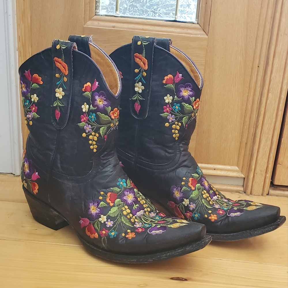 Old Gringo Sora Short